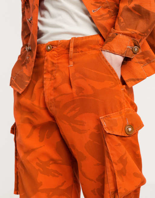Pantaloni cargo mimetici arancioni shop