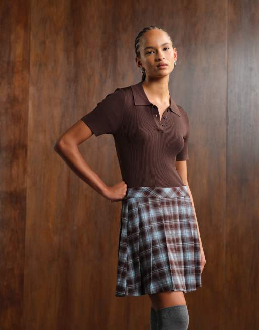 Minifalda a cuadros azules plisada de Threadbare, 4 de 5
