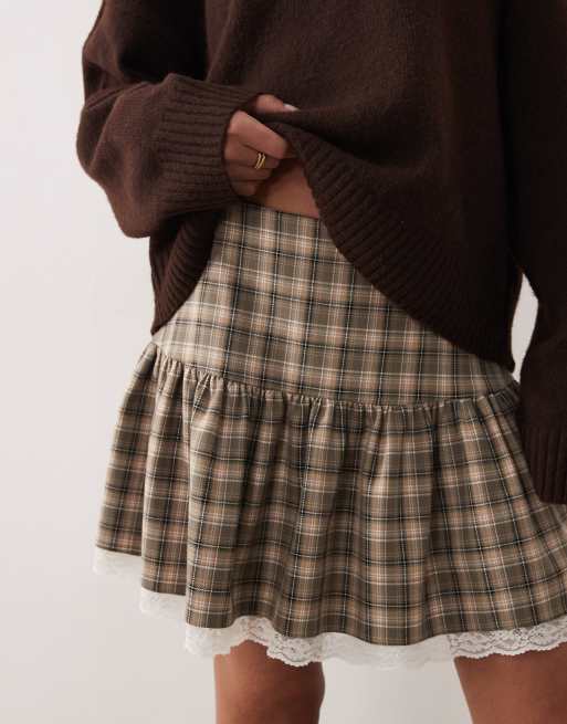 Minifalda a cuadros con cintura baja y ribete de encaje de ASOS DESIGN, 3 de 5