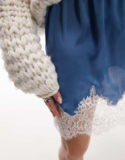 Minifalda azul de satén estilo combinación con ribete de encaje de Topshop, 5 de 5