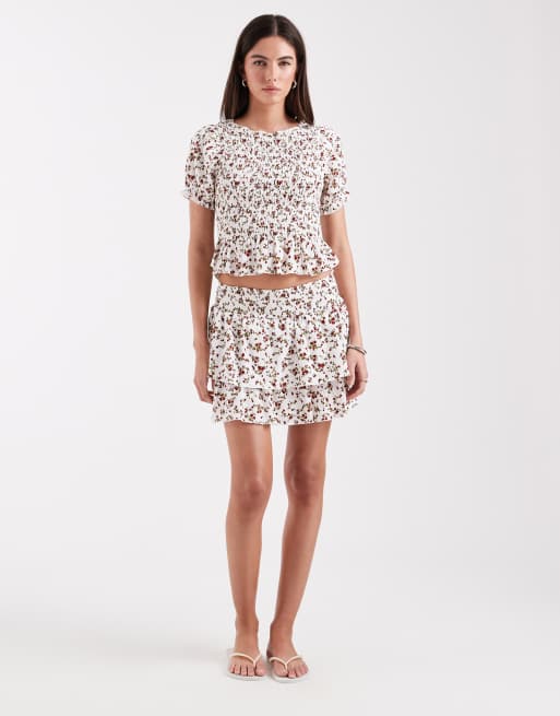 Minifalda blanca con estampado floral y volantes de ONLY (parte de un conjunto), 5 de 5