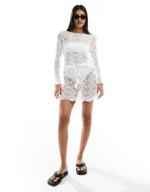 Minifalda color crema con vuelo de croché de Miss Selfridge (parte de un conjunto)