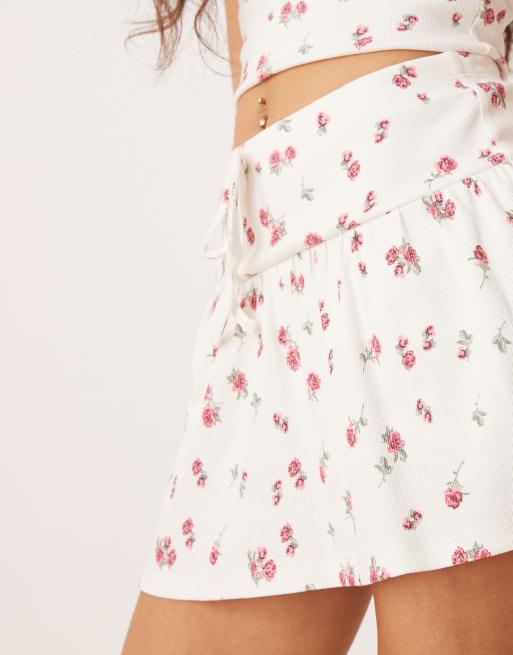 Minifalda con estampado de florecitas de ASOS DESIGN (parte de un conjunto), 4 de 5