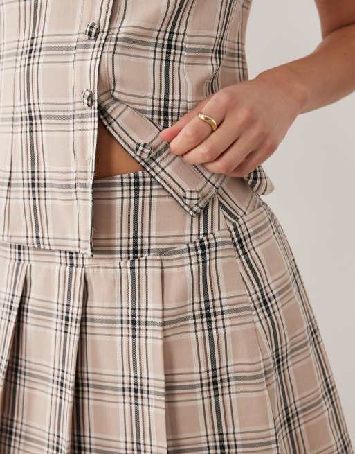 Minifalda de sastre beis a cuadros de Miss Selfridge (parte de un conjunto), 3 de 5