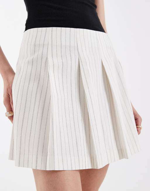 Minifalda de sastre color crudo plisada con pinzas de ASOS DESIGN, 5 de 5