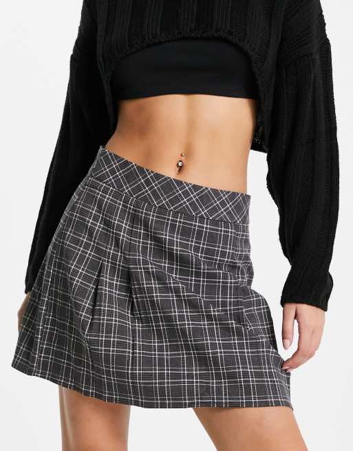 Minifalda gris a cuadros de Only (parte de un conjunto)