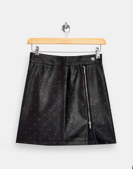 Minifalda negra de cuero sintético con tachuelas de Topshop, 4 de 4