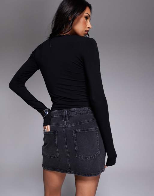 Minifalda negra Good 90s de Good American, 2 de 5