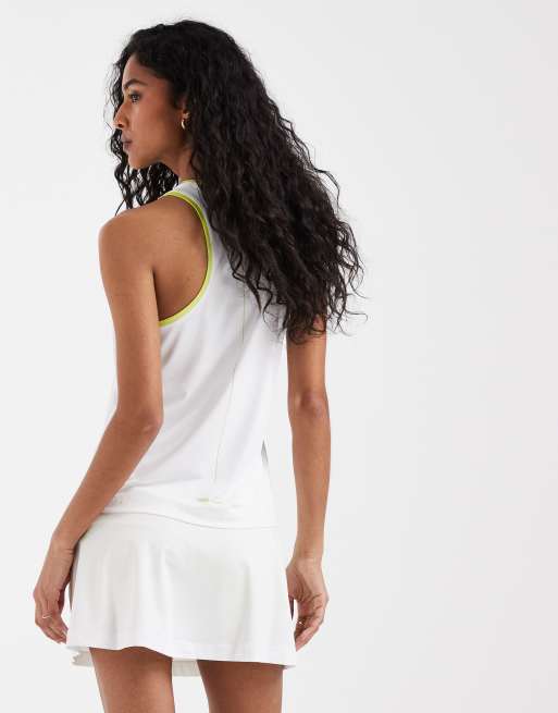 Minifalda pantalón blanca de estilo tenista con logo de Fred Perry (parte de un conjunto), 3 de 5