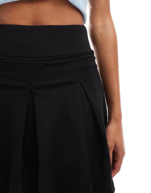 Minifalda pantalón negra plisada de estilo tenista de Miss Selfridge, 4 de 5