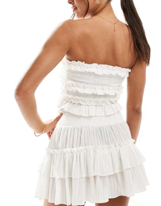 Minifalda playera blanca escalonada con volantes de plumeti texturizado de ASOS DESIGN (parte de un conjunto), 5 de 5
