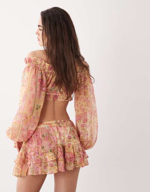 Minifalda rosa con estampado de cachemir y volantes escalonados de Aray, 4 de 5