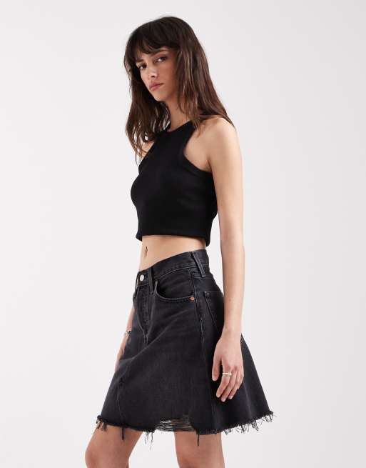 Minifalda vaquera negro lavado con diseño deconstruido de Levi's, 2 de 5