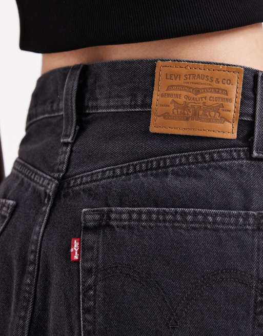 Minifalda vaquera negro lavado con diseño deconstruido de Levi's, 3 de 5