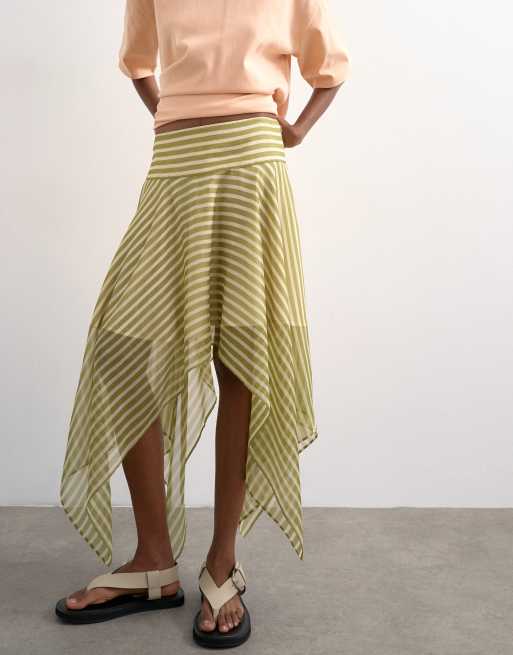Minifalda verde a rayas con bajo asimétrico de Topshop, 2 de 5