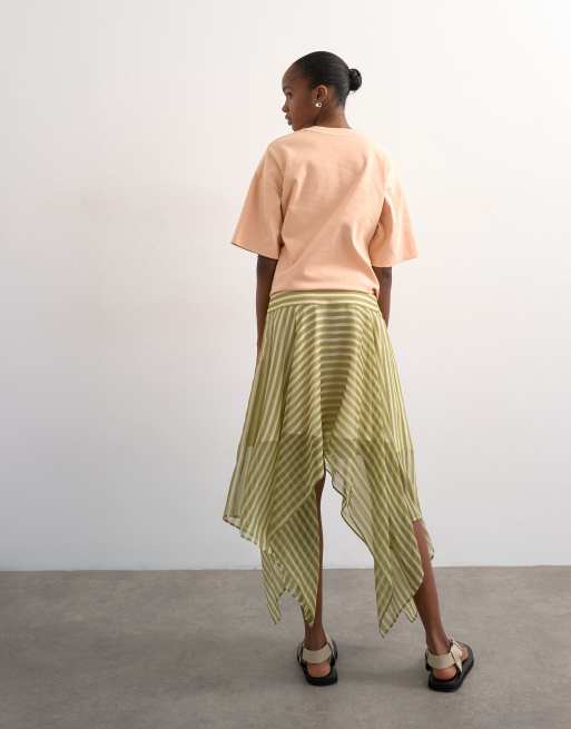 Minifalda verde a rayas con bajo asimétrico de Topshop, 4 de 5