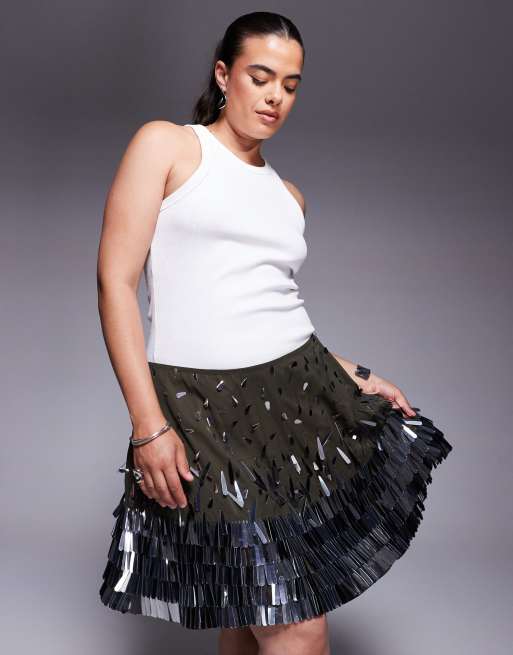 Minifalda verde de lentejuelas en forma de lágrima de ASOS DESIGN Curve, 2 de 5