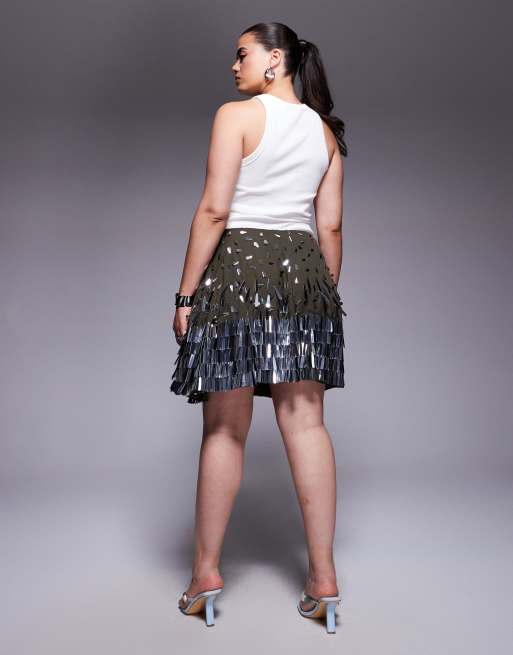 Minifalda verde de lentejuelas en forma de lágrima de ASOS DESIGN Curve, 5 de 5