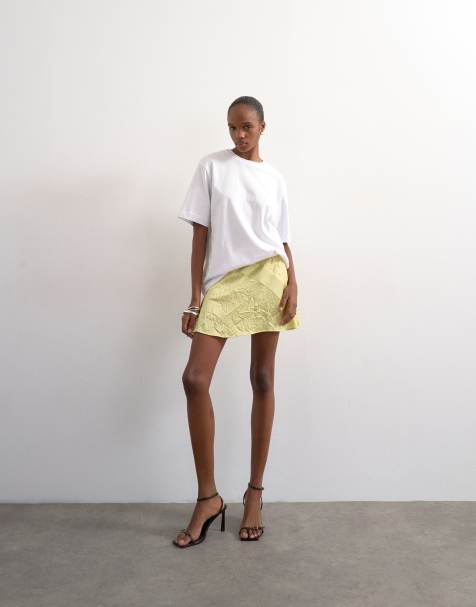 Minifalda verde lima suave con vuelo de satén de mezcla de fibras de Topshop - view 1