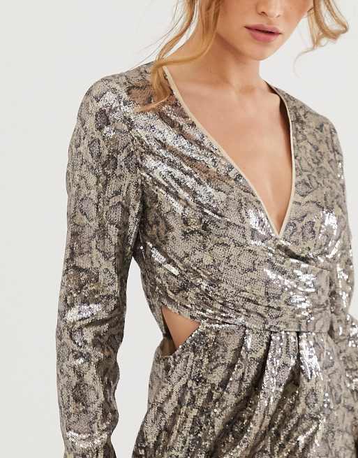 Minivestido con espalda abierta y lámina de lentejuelas de efecto serpiente de ASOS DESIGN, 3 de 4