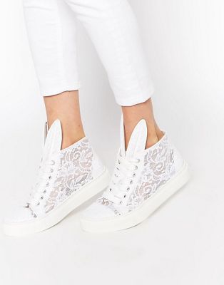 Minna Parikka - Scarpe da ginnastica alte in pizzo trasparente bianco | ASOS