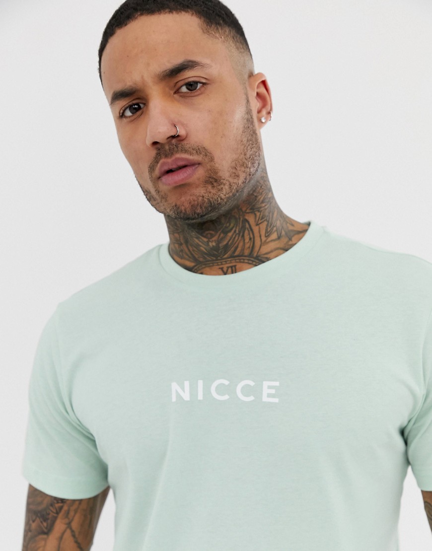 Mintfarvet ringer t-shirt med logo fra Nicce-Grøn