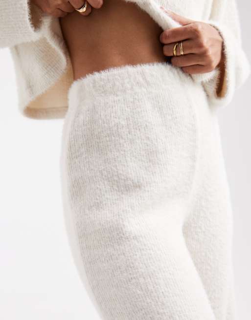 Miss Selfridge – Angeraute, gerippte Hose in Cremeweiß mit weitem Bein, 3 von 5