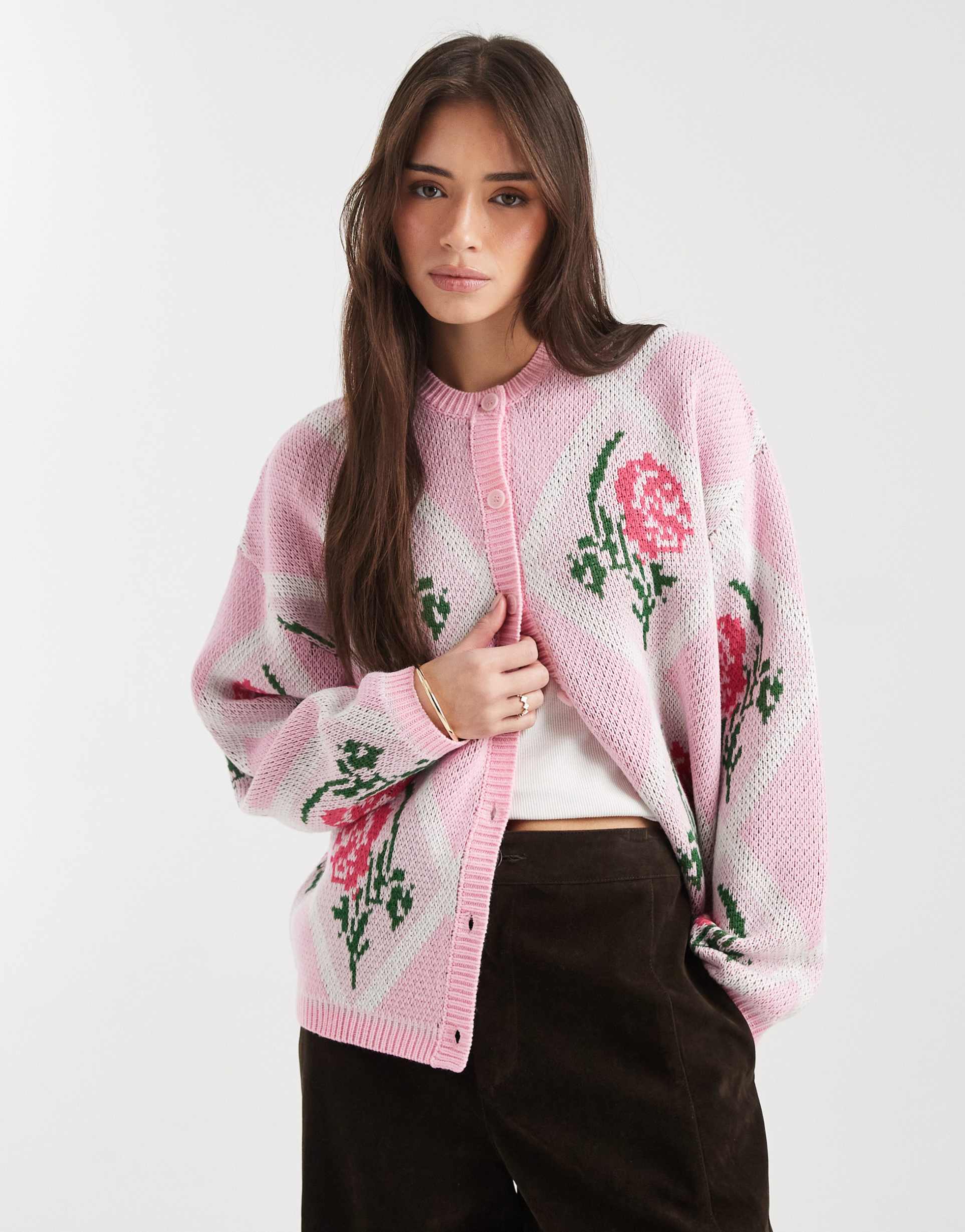 miss selfridge argyle floral cardigan in pink