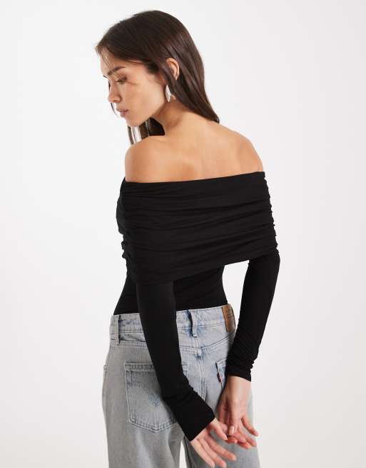Miss Selfridge - Asymmetrische bardot-body in zwart, 2 van 4