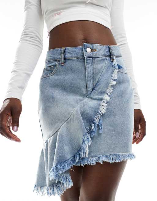 Miss Selfridge - Asymmetrisk mininederdel med flæser i denim i mellemblå vask