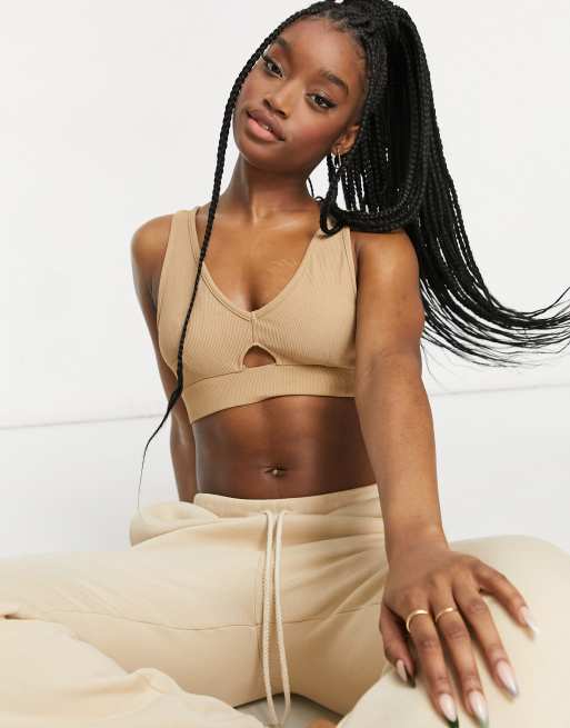 Miss Selfridge - Athletic - Geribbelde sport bh met uitsnijdingen in bruin, 4 van 4