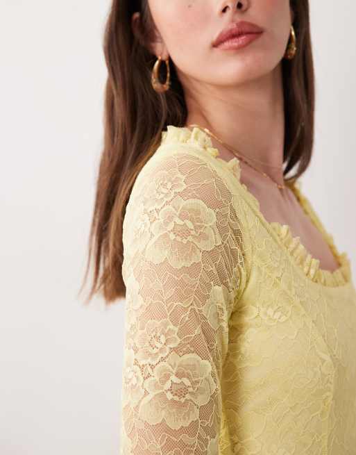 Miss Selfridge – Ausgestelltes Minikleid aus Spitze in Zitronengelb, 3 von 4