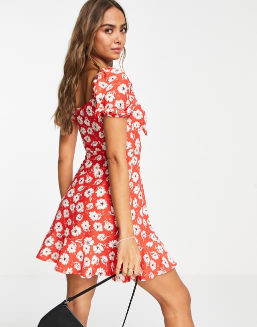 Miss Selfridge – Ausgestelltes Minikleid in Rot mit Bindeschleife und Blumenmuster, 2 von 4