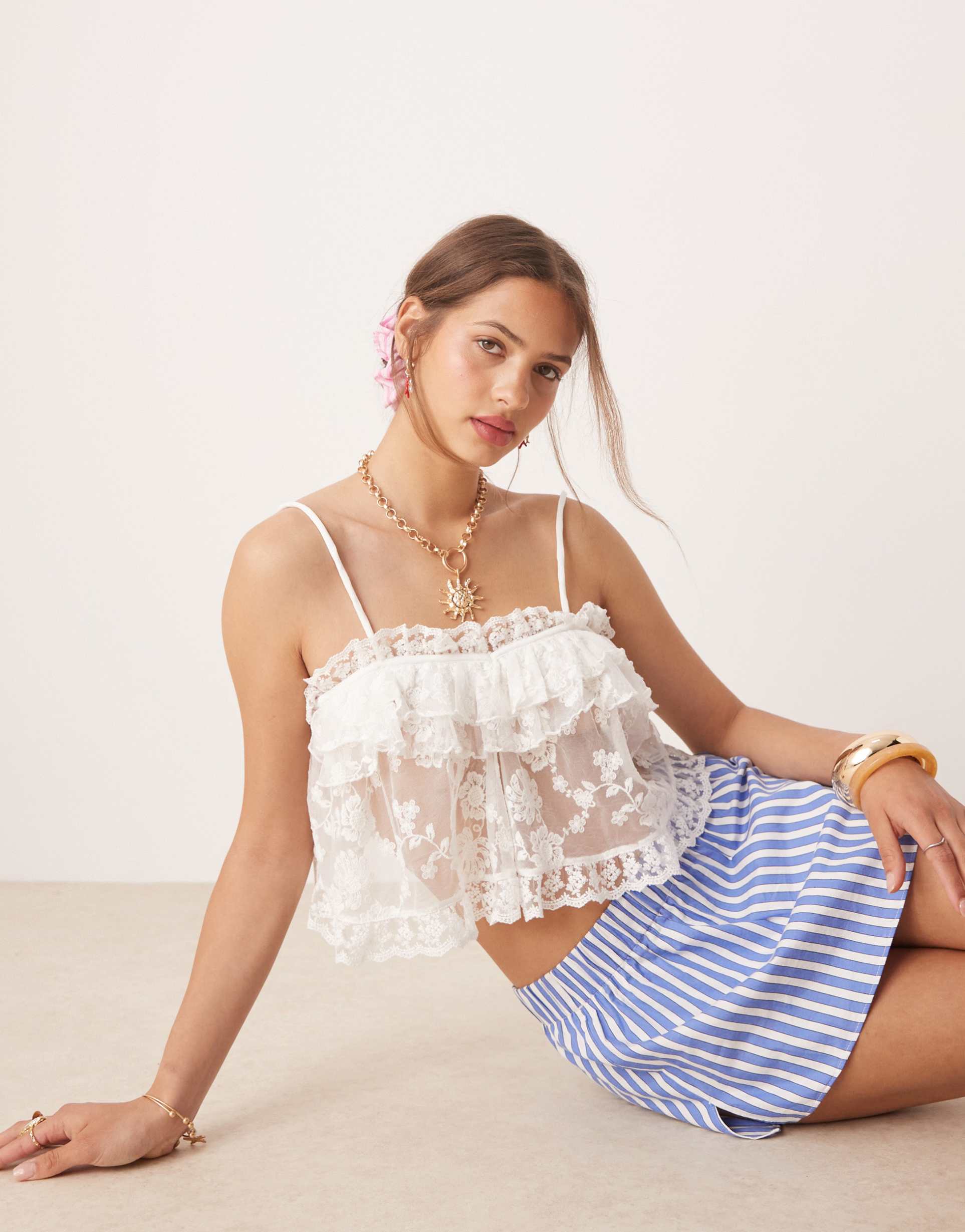 Miss Selfridge - Babydoll-Oberteil aus hochwertiger Spitze in Weiß