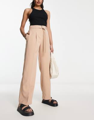 Miss Selfridge - Baggy-Hose in Hellbraun mit D-Ring-Gürtel-Brown