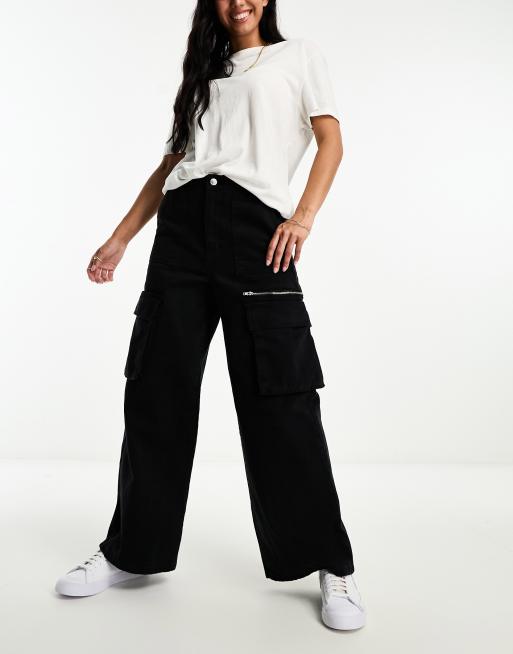 Miss Selfridge baggy twill cargo trouser in black, 4 of 4