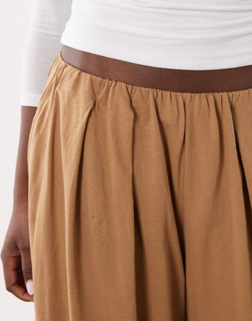 Miss Selfridge ballonbroek in lichtbruin, 3 van 5