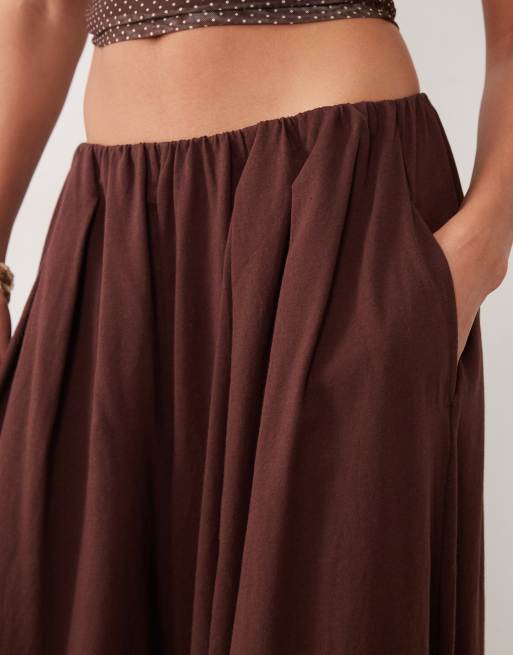 Miss Selfridge balloon pants in chocolate, 3 of 5