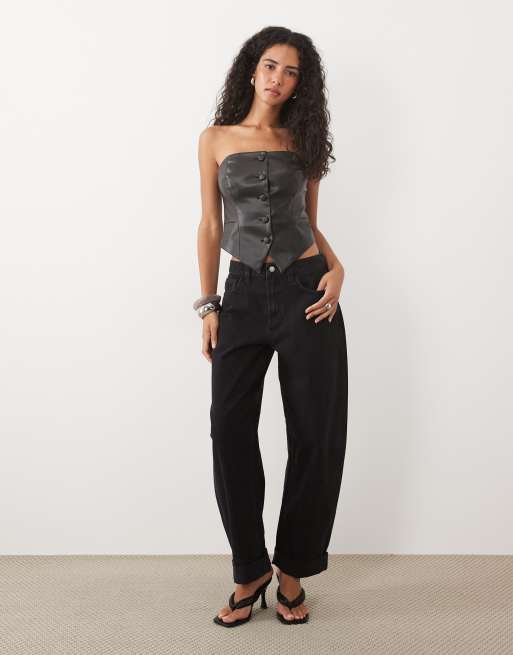 Miss Selfridge Bandeau aus Kunstleder mit Knopfleiste in Schwarz, 2 von 4
