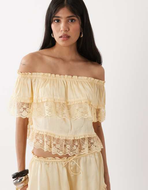 Miss Selfridge - Co-ord set van satijn en kant in lichtgeel, 3 van 3