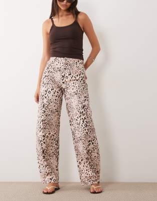Miss Selfridge Barrel Leg Jeans In Pattern