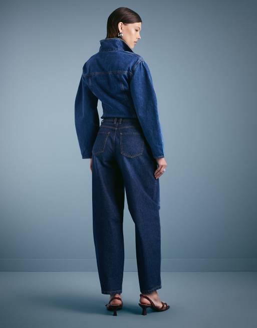 Miss Selfridge barrel leg jeans in indigo wash, 2 of 5