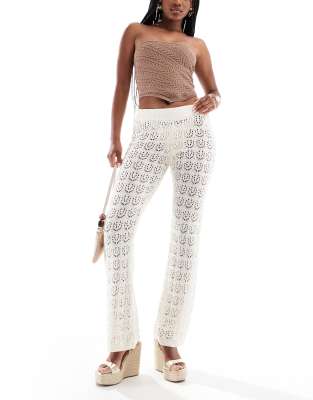Miss Selfridge Miss Selfridge beach crochet trouser in cream-White