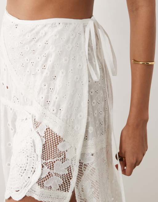 Miss Selfridge beach tie side broderie patchwork maxi skirt in cream, 3 of 5