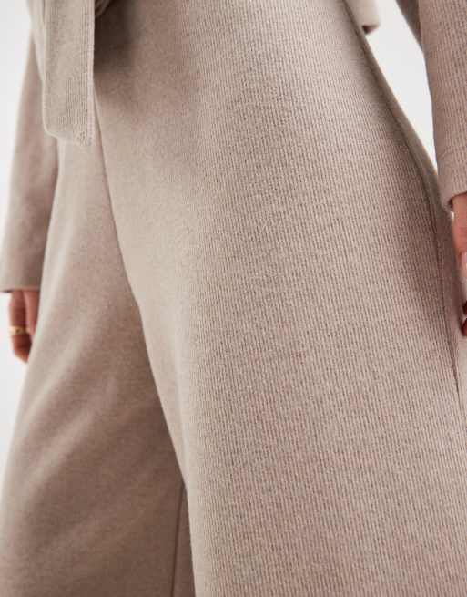 Miss Selfridge – Beige, mjuka, ribbade byxor med vida ben, del av set, 4 av 5