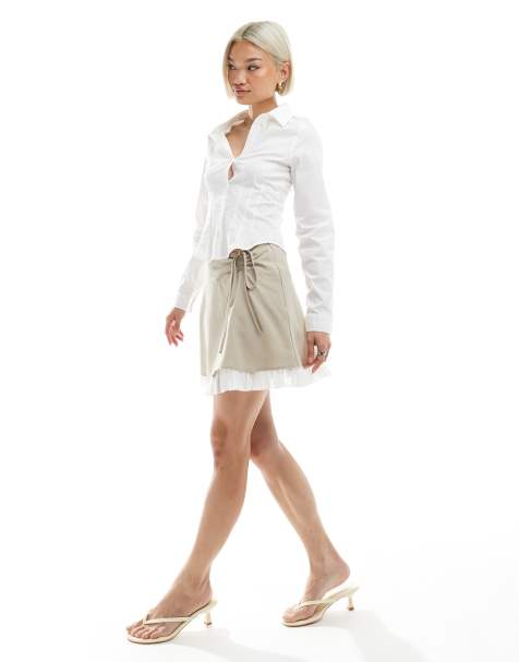 Miss Selfridge - Beige skræddersyet mininederdel med flæsekant - view 1