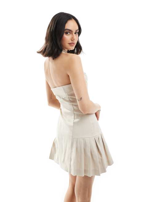 Miss Selfridge – Beżowa elegancka sukienka mini z dekoltem halter, 2 z 4