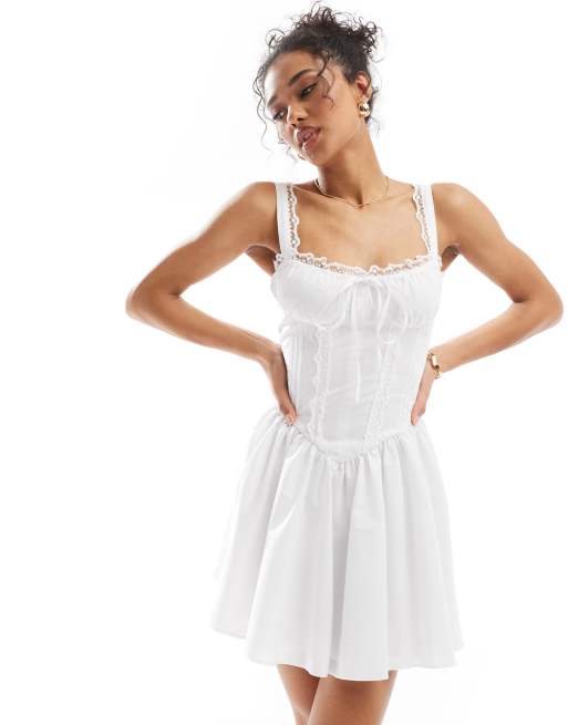 Miss Selfridge – Biała popelinowa sukienka gorsetowa mini z koronką