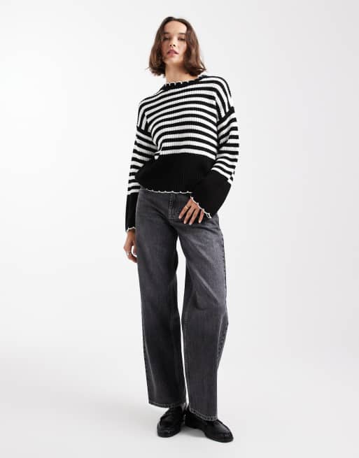 Miss Selfridge – Biało-czarny sweter o grubym splocie w paski, 3 z 4