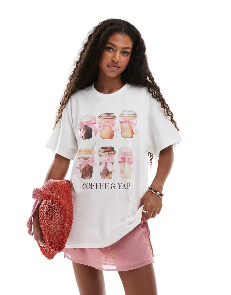 Miss Selfridge – Biały T-shirt oversize z grafiką i napisem „Coffee And Yap” - view 1